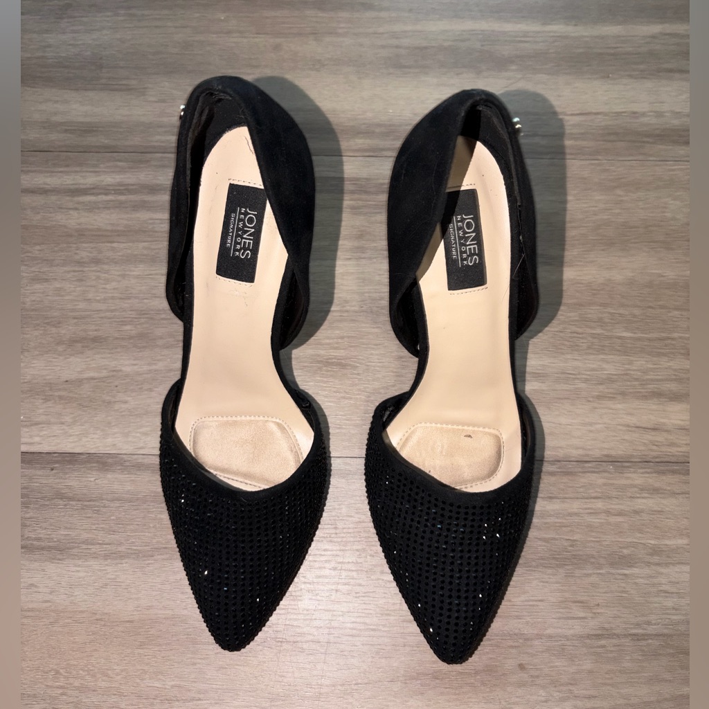 Jones New York Black Pointed Toe Carrie Heels